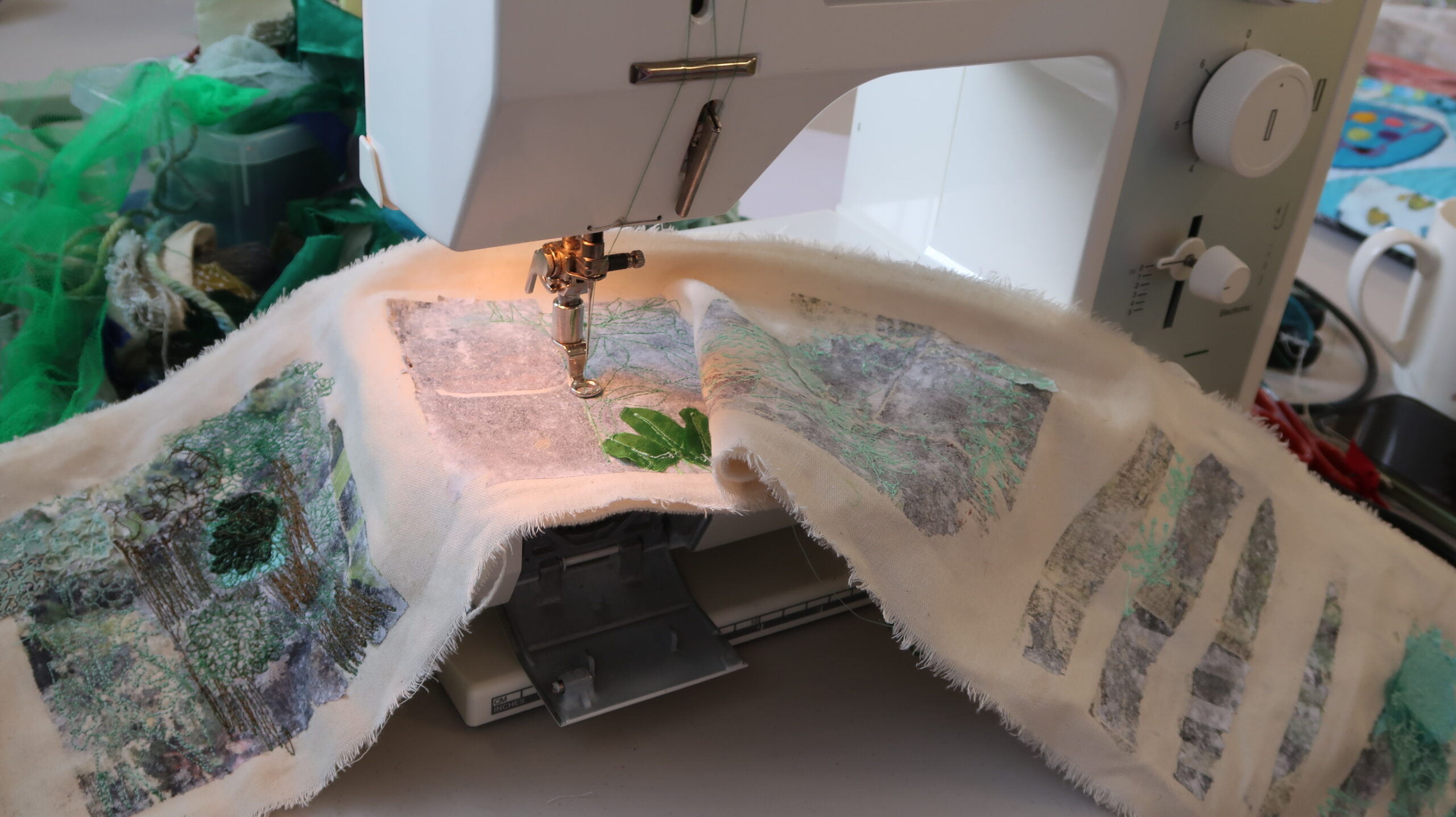Concertina Book workshop with Suzette Smart - Ribble Creative Stitchers